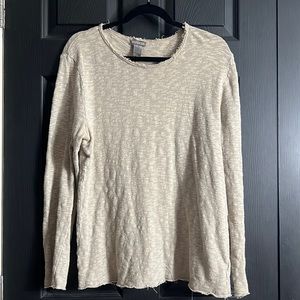 Divided H&M long sleeve. Does not fit my style.